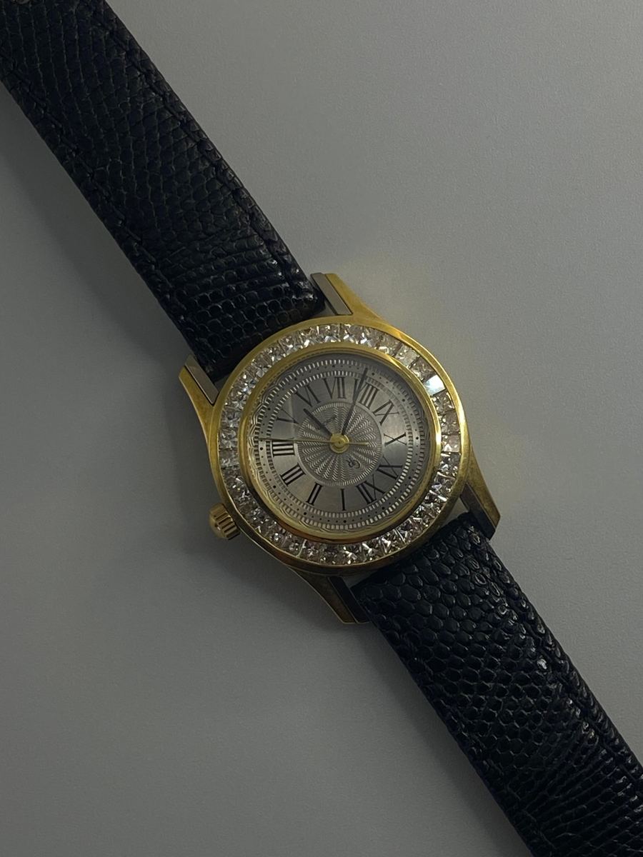 Reloj Diamantes Correa Negra IV