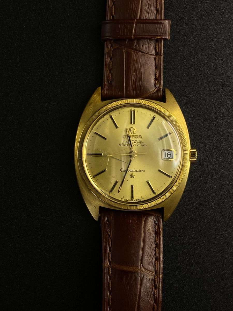 Reloj Oro Esfera Oscura